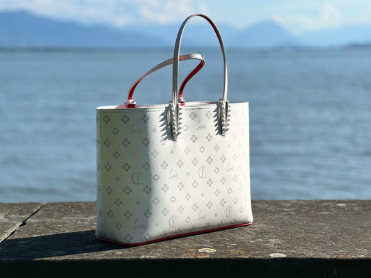 Why Bags Are Essential in a Curated Fashion Wardrobe